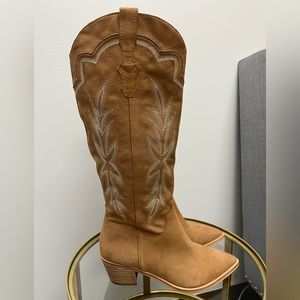 LIKE NEW Dolce Vita Shiren Western Boots